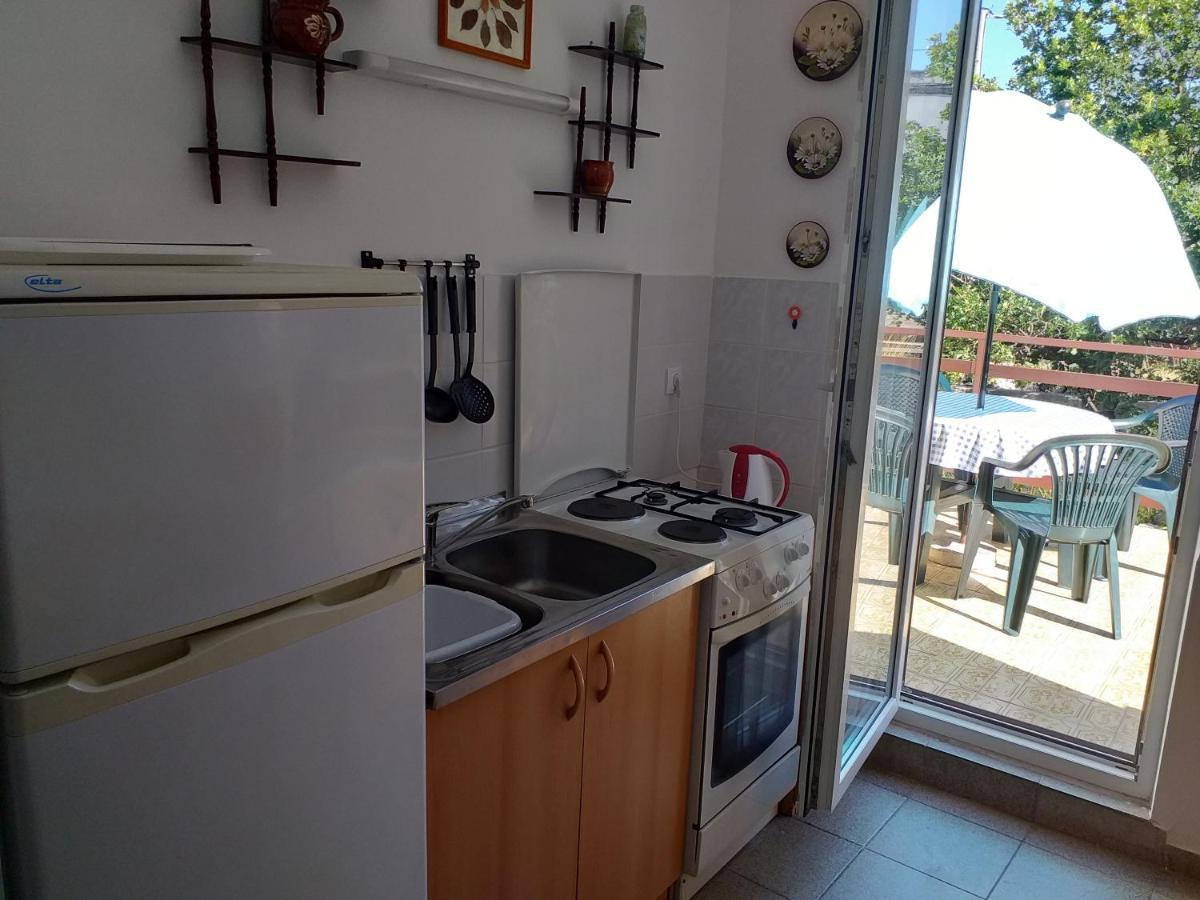 Beachfront House Nada - Happy Rentals Karlobag Buitenkant foto